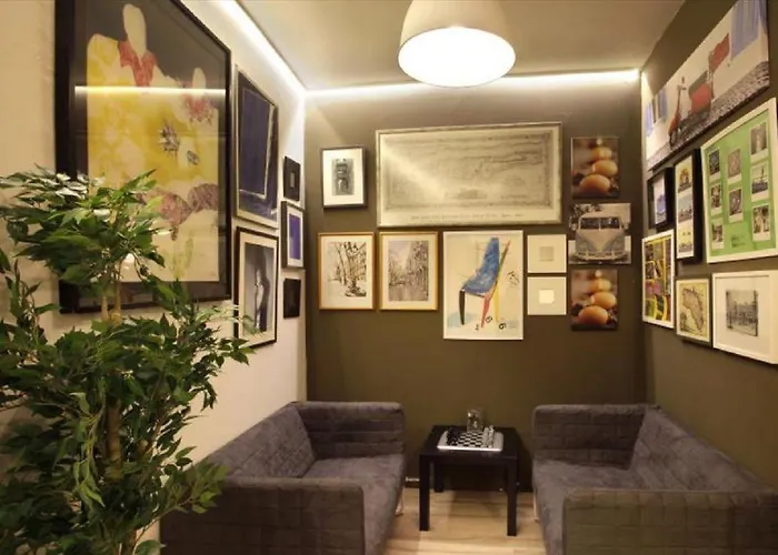 بيت شباب Gracia برشلونة