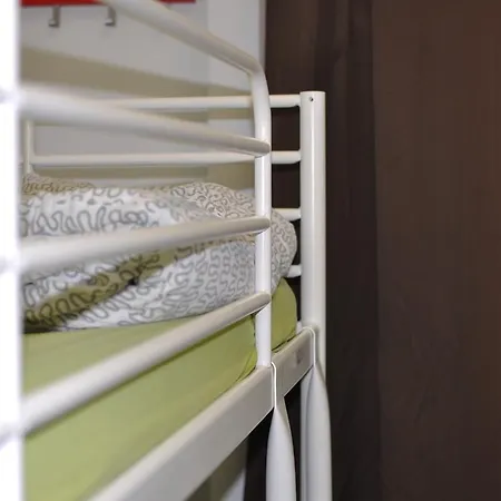 Hostel Gracia *